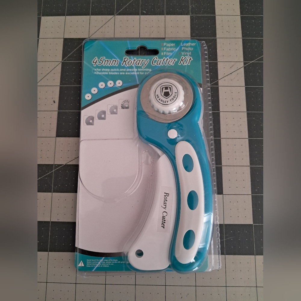 Headley Tools 45mm Rotary Cutter - Teal and White, New, No extra blades